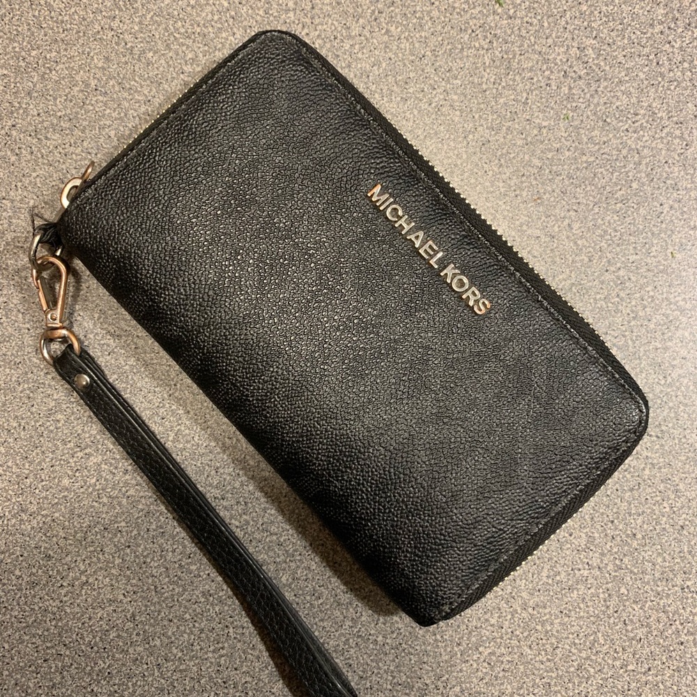 Michael Kors Wristlet.